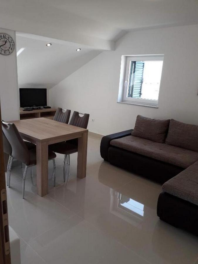 Apartments Mlikota 자톤 외부 사진