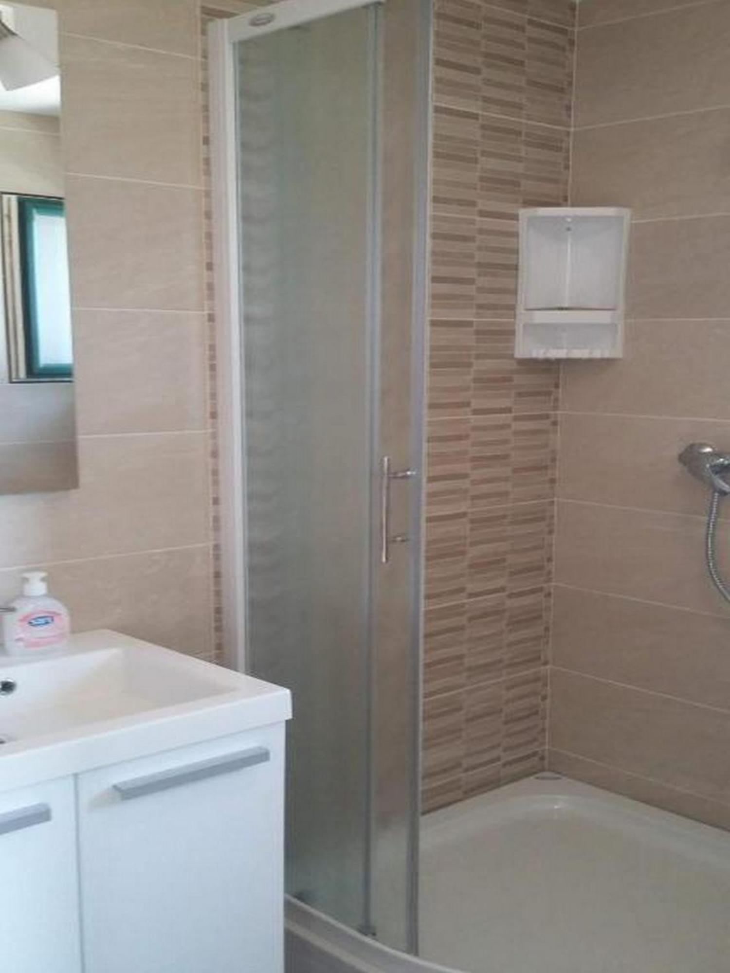 Apartments Mlikota 자톤 객실 사진