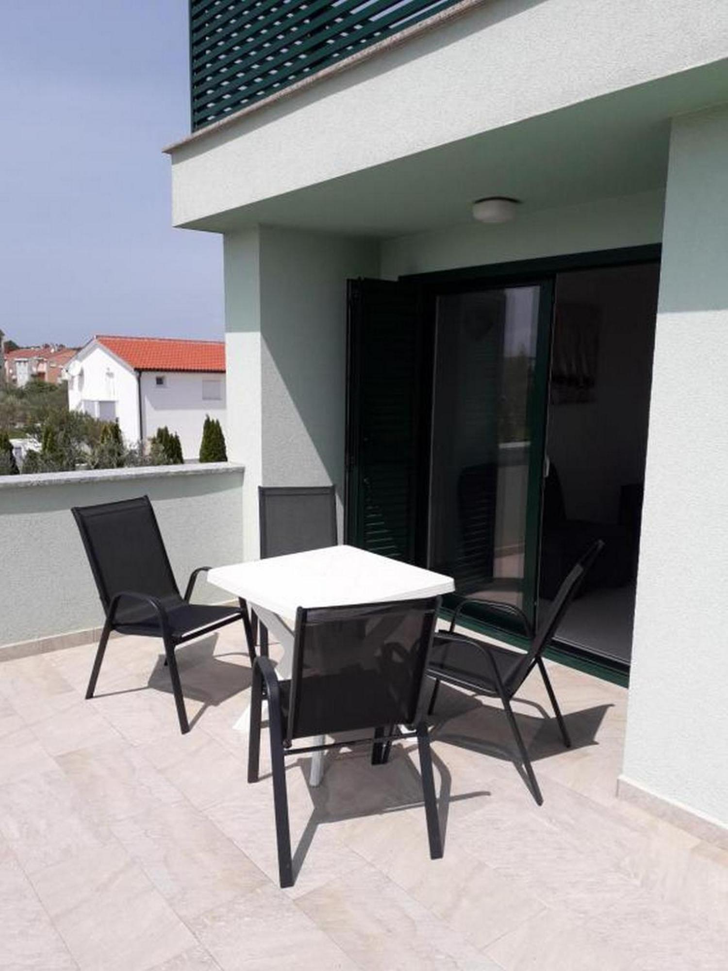 Apartments Mlikota 자톤 객실 사진