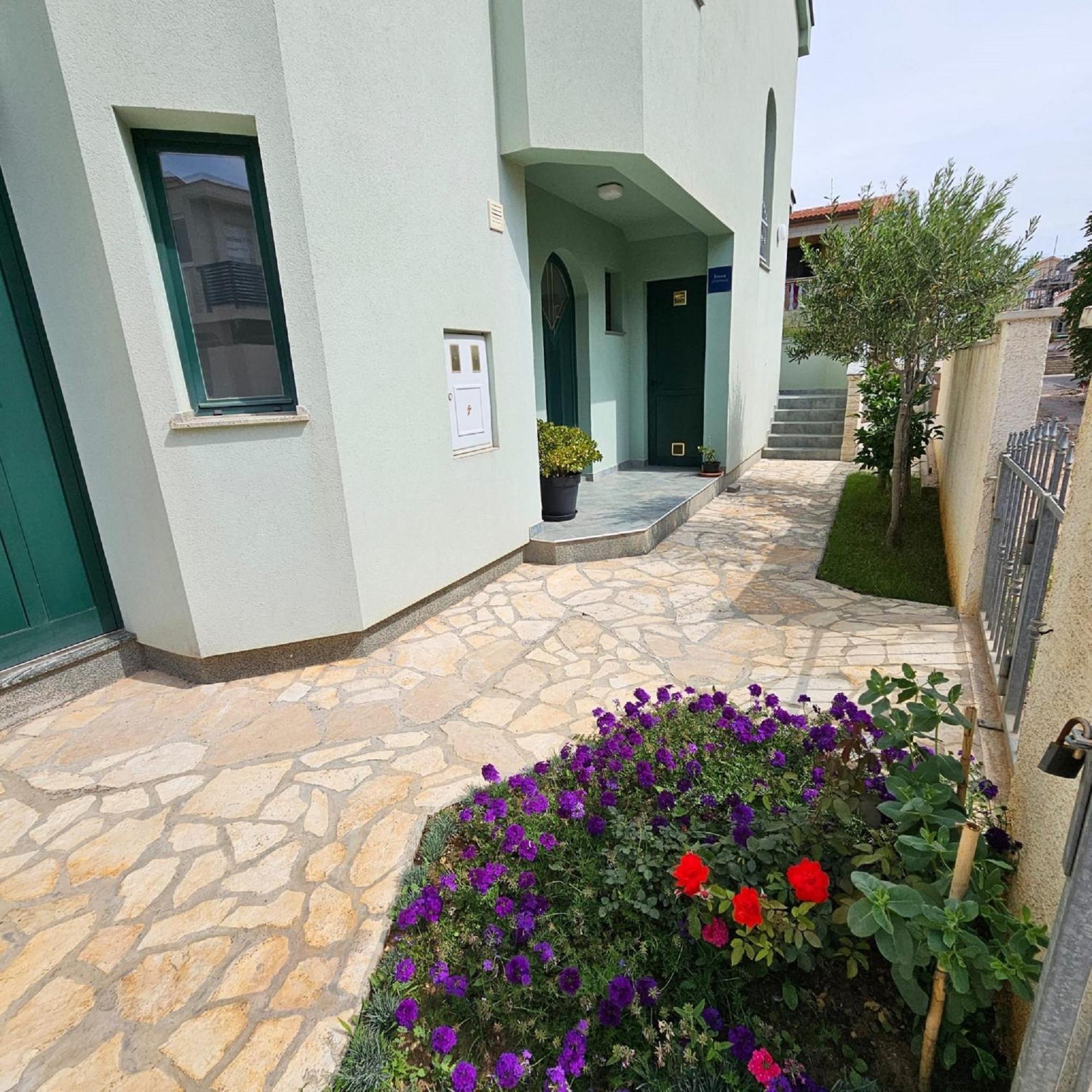 Apartments Mlikota 자톤 외부 사진